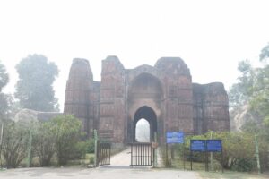 দাখিল দরজা (Dakhil Darwaja, Malda District)